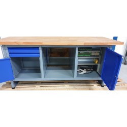 Workbench with built-in robot controller E91 / E02 and interface in cabinet
